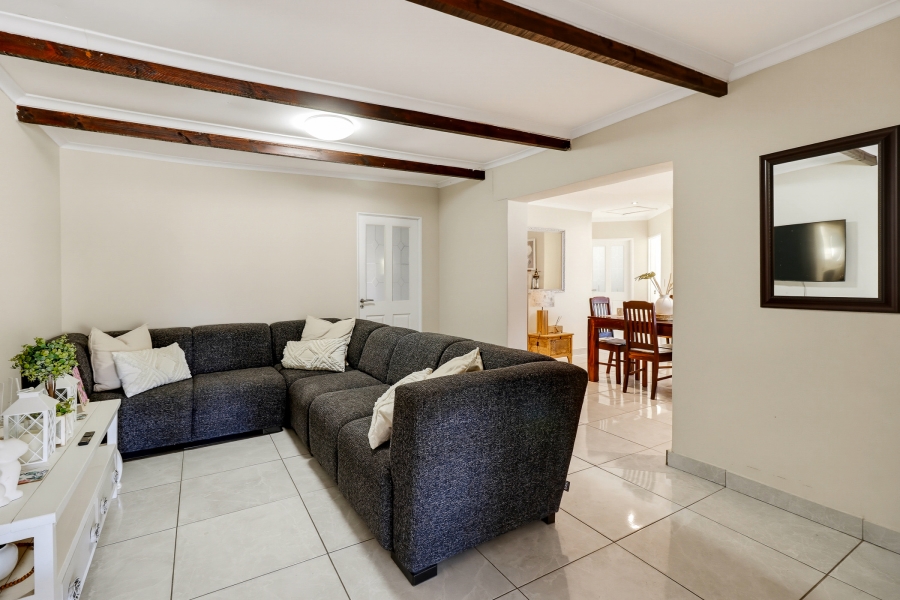 3 Bedroom Property for Sale in Pine Acres Western Cape